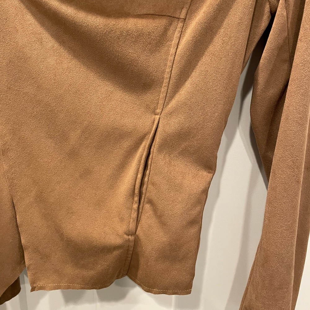 Blazer - Picture 2 of 4